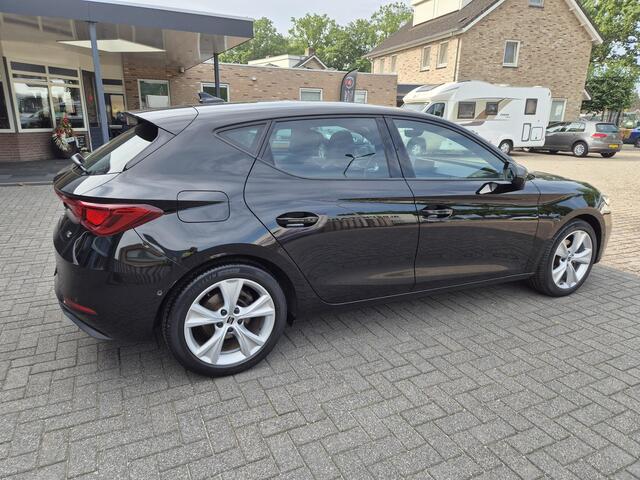 Seat LEON 1.5 eTSI FR Business Intense