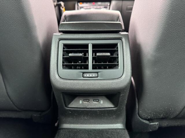Seat LEON 1.5 TSI 150pk DSG FR Black Edition | ACC | Digitale cockpit
