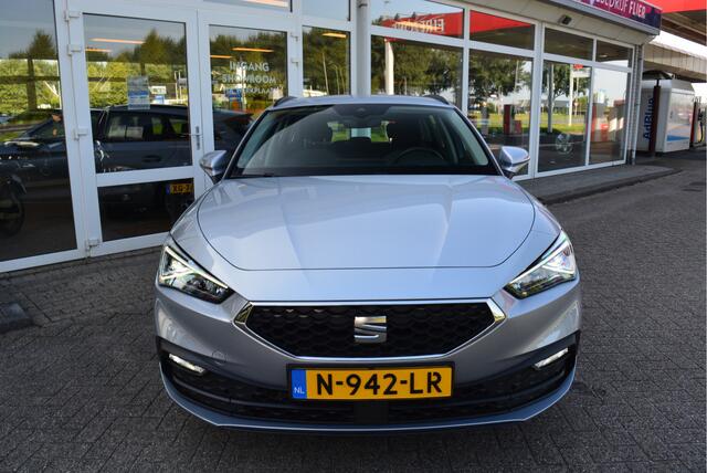 Seat LEON Sportstourer 1.5 eTSI 150PK Style Launch Edition DSG | LED | Station |