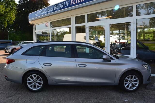 Seat LEON Sportstourer 1.5 eTSI 150PK Style Launch Edition DSG | LED | Station |