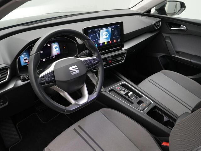 Seat LEON Sportstourer 1.5 eTSI 150 pk DSG Style Business Intense | Full LED | Achteruitrijcamera | Trekhaak | Adaptive Cruise | Park Assist | Side Assist | 16 inch