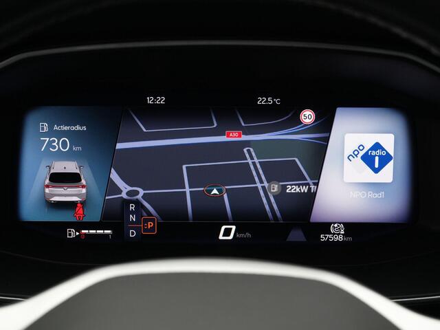 Seat LEON Sportstourer 1.5 eTSI 150 pk DSG Style Business Intense | Full LED | Achteruitrijcamera | Trekhaak | Adaptive Cruise | Park Assist | Side Assist | 16 inch