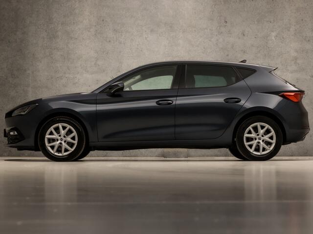 Seat LEON 1.0 TSI Sport (VIRTUAL COCKPIT, APPEL CARPLAY, GROOT NAVI, STUUR/STOELVERWARMING, ADAPTIVE CRUISE, KEYLESS, SPORTSTOELEN, CAMERA, LANE ASSIST, DAB+, NIEUWSTAAT)
