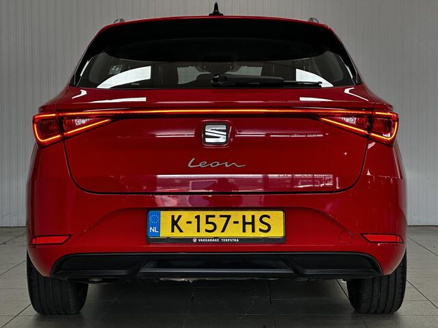 Seat LEON Sportstourer 1.0 TSI Reference/ NIEUW MODEL!/ 16'' LMV/ Keyless-GO/ Lane-Assist./ LED Koplampen/ Clima/ Cruise/ Elek. pakket/ Isofix/ Bluetooth/ Multi. LEDER. Stuur/ LED Mistl./ Dakrails.