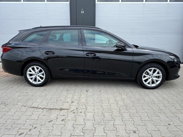 Seat LEON 1.0 TSI STYLE BUSINESS INTENS / ACC / CAMERA / APPLE CARPLAY / NL-AUTO / DEALER ONDERHOUDEN.