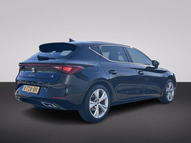 Seat LEON 1.0 TSI FR Business 110 pk | Verlengde garantie | Navigatie | Parkeersensoren achter | Full LED koplampen | Stoelverwarming |
