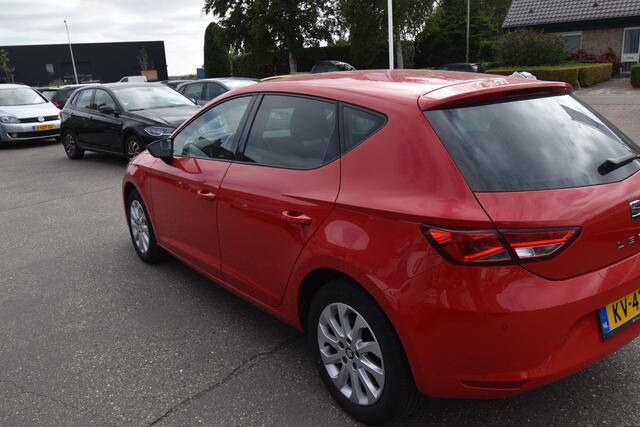 Seat LEON 1.6 TDI Style , CLIMATR , CR CONTR , NAVI , PDC A , BL TOOTH , MISTL V ,