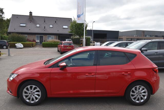 Seat LEON 1.6 TDI Style , CLIMATR , CR CONTR , NAVI , PDC A , BL TOOTH , MISTL V ,