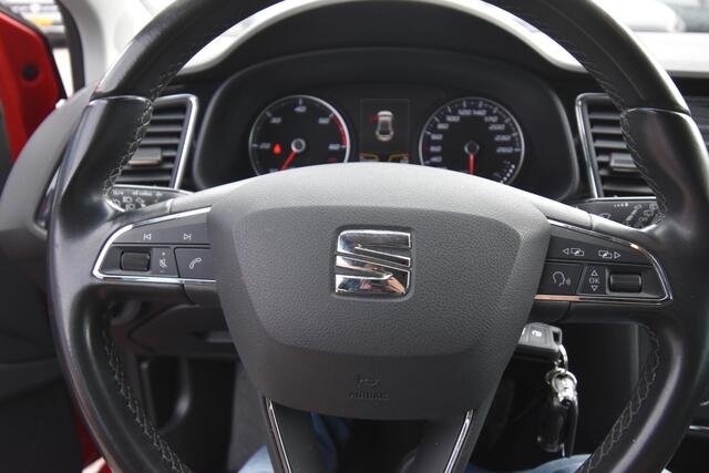 Seat LEON 1.6 TDI Style , CLIMATR , CR CONTR , NAVI , PDC A , BL TOOTH , MISTL V ,