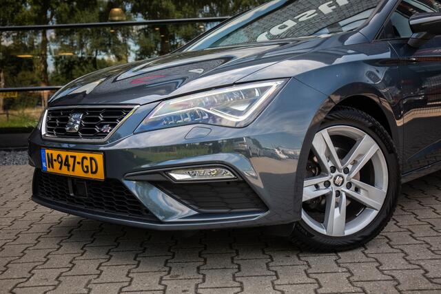Seat LEON 1.5 TSI FR Business Intense Cruise control, Sportstuur, Rode sticksels