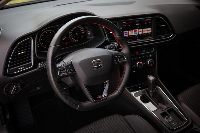 Seat LEON 1.5 TSI FR Business Intense Cruise control, Sportstuur, Rode sticksels