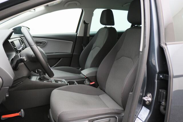 Seat LEON ST 1.0 EcoTSI Style Business Intense Automaat Virtual Cockpit, Apple Carplay, Keyless, Lane Assist, Trekhaak, PDC