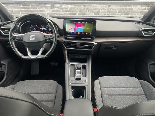 Seat LEON Sportstourer 1.5 eTSI Xcellence M-Hybrid | Elek Trekhaak | Sfeerverl. | LED | Carplay | Camera | Navi | Keyless | Adap. Cruise
