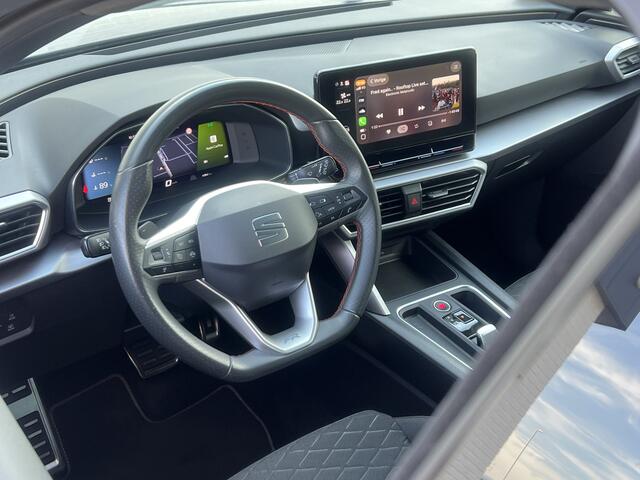 Seat LEON 1.5 eTSI FR Business Intense | Virtual Cockpit | Trekhaak | Wireless Carplay | 18 inch