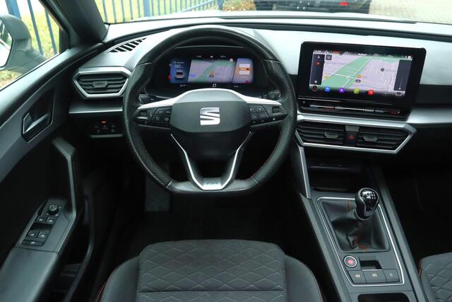 Seat LEON 1.5 TSI FR LAUNCH EDITION | PANO | VIRT. COCKPIT | LED | CAMERA | KEY-LESS | ACC | WINTERPACK
