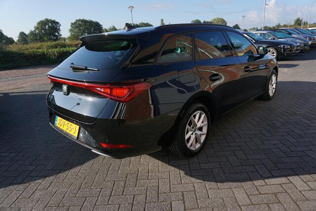 Seat LEON Sportstourer 1.5 eTSI 150PK AUTOMAAT STYLE CAMERA ANDROID-APPLECARPLAY(NAVI) STOEL+STUURVERWARMING PDC V+A ECC AIRCO CRUISECONTROL BLUETOOTH LMV ENZ...
