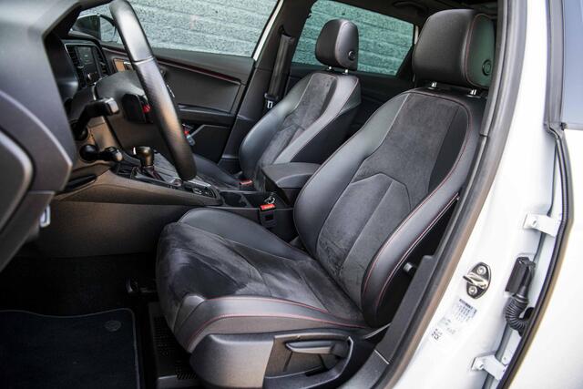 Seat LEON ST 1.5 TSi 150 pk FR Ultimate Edition Black | Panoramadak | Beats | Winter