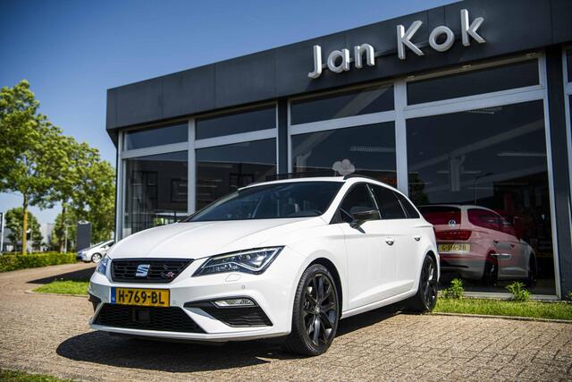 Seat LEON ST 1.5 TSi 150 pk FR Ultimate Edition Black | Panoramadak | Beats | Winter