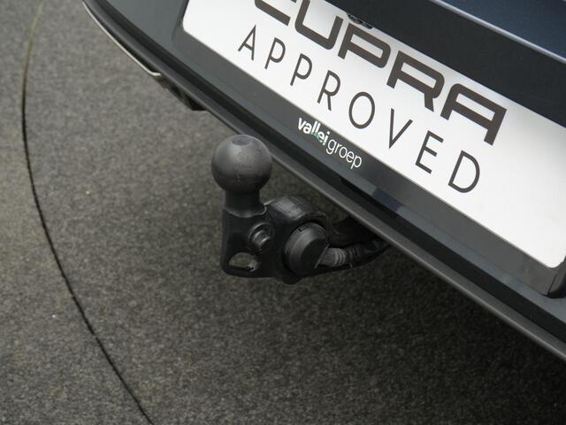 Seat LEON Sportstourer 1.4 TSI eHybrid 204 pk DSG FR Business Intense | Trekhaak | Full LED | Sportstoelen | Stoelverwarming | Achteruitrijcamera | 18 inch 'Performance'