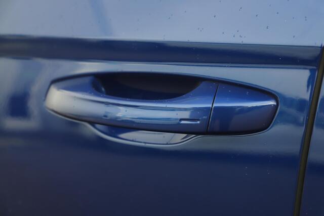 Seat LEON 1.0 TSI Style Ultimate Edition Beats 116PK Virtual Cockpit Full LED 17 inch Navigatie Achteruitrijcamera Clima Keyless Stoelverwarming Lane Assist