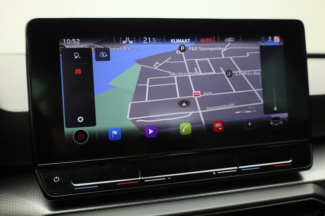 Seat LEON Sportstourer 1.0eTSI/110PK Style DSG · Navigatie · Trekhaak · Stuur- & stoelverwarming