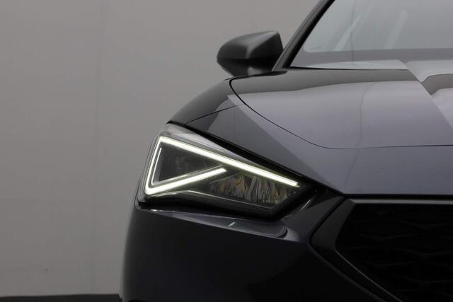 Seat LEON Sportstourer 1.5 eTSI 150 pk DSG FR Launch Edition | Stuur-/stoelverwarming | Achteruitrijcamera | Navigatie | Adaptive Cruise