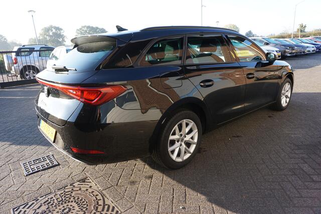 Seat LEON Sportstourer 1.5 TSI STYLE NAVIGATIE ANDROID-APPLECARPLAY DIGITALE COCKPIT LED ECC AIRCO CRUISECONTROL PARKEERSENSOREN V+A BLUETOOTH LMV ENZ...