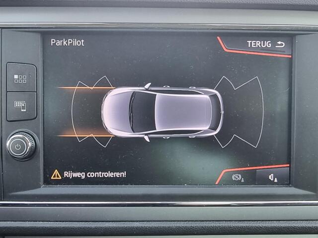 Seat LEON 1.5 TSI 130 FR Ultimate Edition | Navigatie | Parkeersensoren | Stoelverwarming |