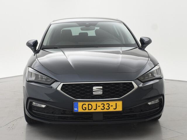 Seat LEON 1.0 TSI STYLE INTENSE + WEGKL. TREKHAAK | VIRTUAL COCKPIT | CAMERA | STOELVERW. | NAVIGATIE | CARPLAY