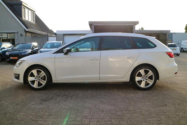 Seat LEON ST 1.4 EcoTSI FR Connect | Carplay | LED | Goed Onderhouden! |