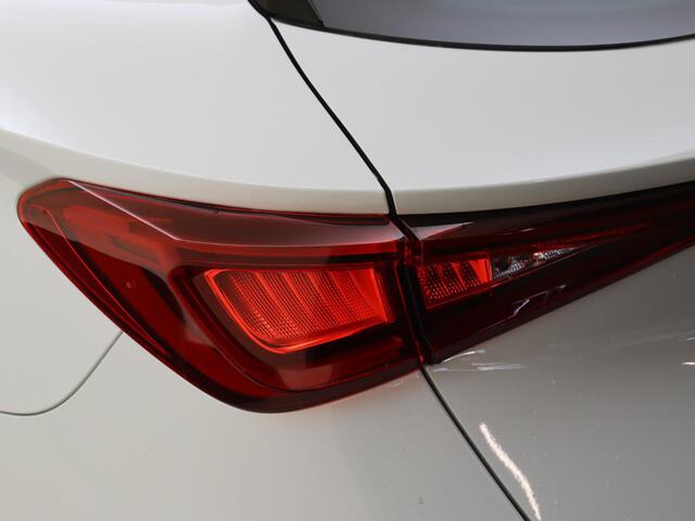 Seat LEON Sportstourer 1.0 eTSI DSG FR Business Intense