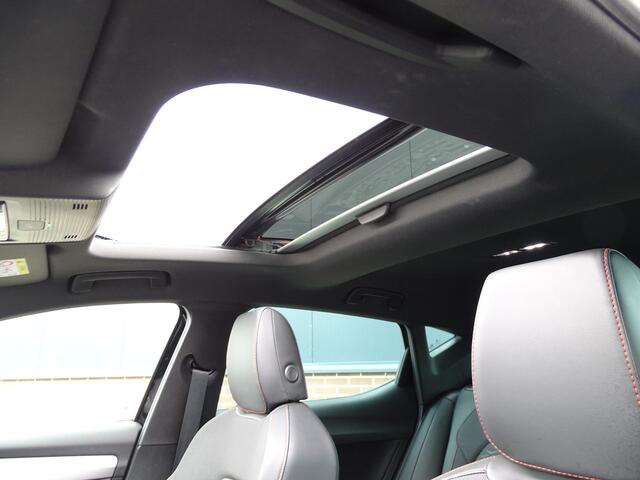 Seat LEON Sportstourer 1.4 TSI eHybrid PHEV FR Business Intense AUTOMAAT | PANORAMADAK | STUUR-STOELVERWARMING | NAVIAGATIE | ACHTERUIT RIJ CAMERA | LED PAKKET | VOLLEDIG DIGITAAL INSTRUMENTENPANEEL | DAB | KEYLESS ENTRY |