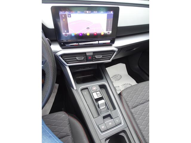 Seat LEON Sportstourer 1.4 TSI eHybrid PHEV FR Business Intense AUTOMAAT | PANORAMADAK | STUUR-STOELVERWARMING | NAVIAGATIE | ACHTERUIT RIJ CAMERA | LED PAKKET | VOLLEDIG DIGITAAL INSTRUMENTENPANEEL | DAB | KEYLESS ENTRY |