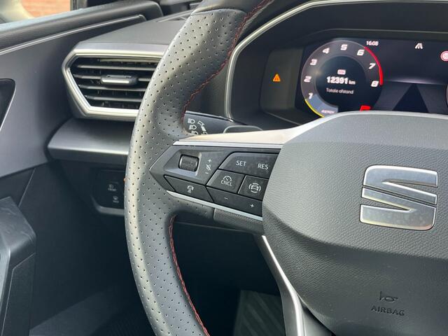 Seat LEON 1.5 eTSI FR Business Intense Automaat 150 PK I Camera I Winterpakket