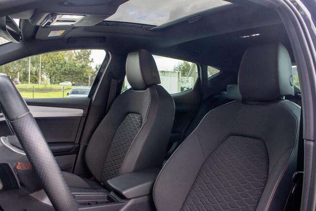 Seat LEON 1.4 TSI eHybrid PHEV FR Bus.Int. PANO CAMERA ACC CARPLAY