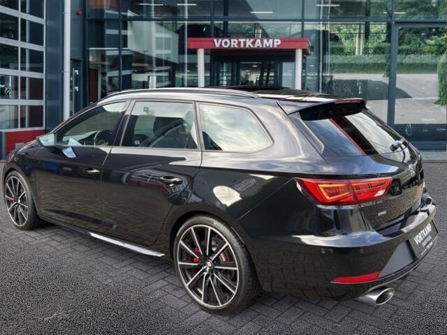 Seat LEON CUPRA 300 4DRIVE PANO-DAK/ACC/BEATS-AUDIO/CARPLAY/CAMERA