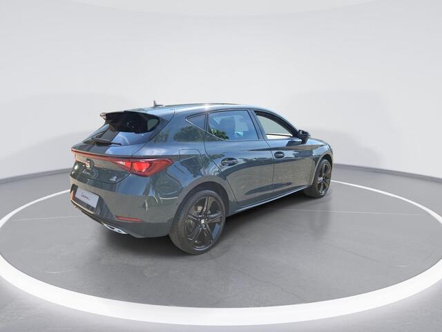Seat LEON FR Business 1.5 TSI eHybrid 150kW / 204pk Hatchbac | 18'' Lichtmetalen Velgen | Panorama dak | Black Pakket |