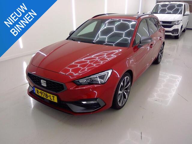 Seat LEON SPORTSTOURER 1.5 TSI FR BUSINESS INTENSE I SCHUIFDAK I P-CAMERA I KEYLESS ENTRY I ADAPT. CRUISE CONTROL