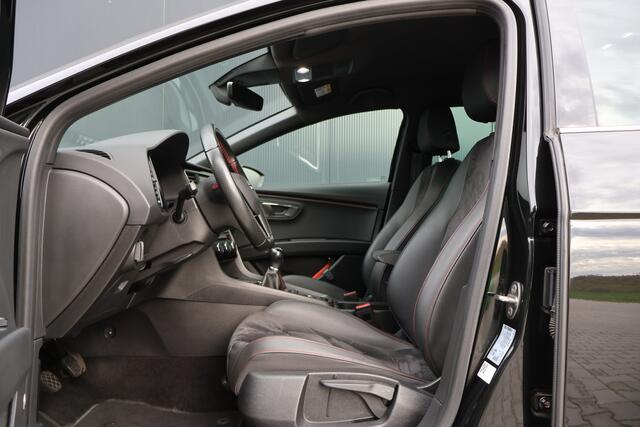 Seat LEON ST 1.5 TSI FR Ultimate Edition | Origineel NL | Camera | Beats Audio | Virtual Cockpit | Navigatie |