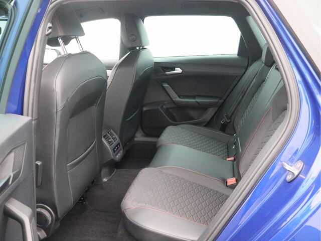 Seat LEON Sportstourer 1.5 eTSI FR Launch Edition/ automaat/ zeer mooi!