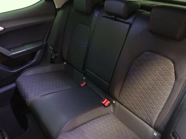 Seat LEON 1.0 TSI FR PANO / CARPLAY / LED / RIJKLAAR