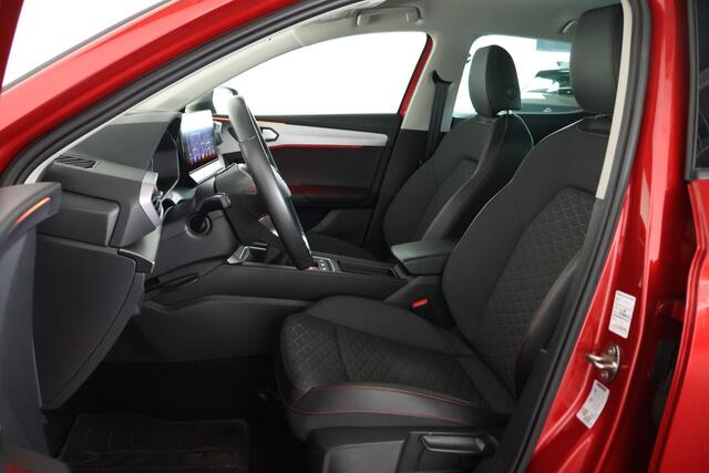 Seat LEON 1.5 TSI FR / LED / Navi / ACC / Cam / DAB