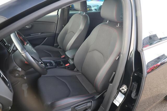 Seat LEON ST 1.5 TSI FR Business Intense 131PK Trekhaak 18 inch Full LED Navigatie Carplay Android Climate Cruise Control Rijstrooksensor