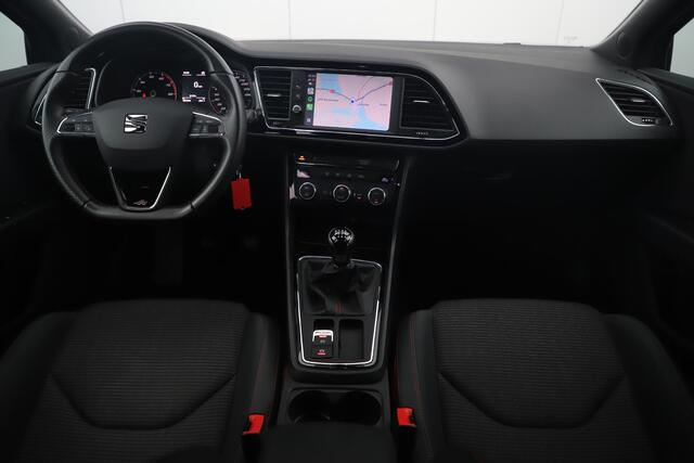 Seat LEON ST 1.5 TSI FR Business Intense 131PK Trekhaak 18 inch Full LED Navigatie Carplay Android Climate Cruise Control Rijstrooksensor