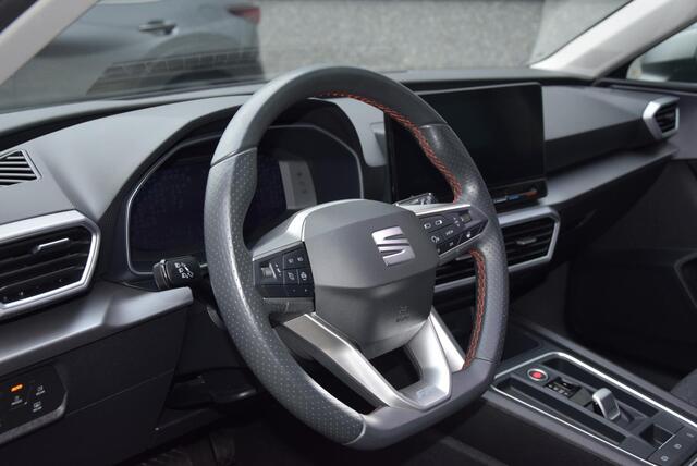 Seat LEON Sportstourer 1.4 TSI eHybrid PHEV FR | SOH 100%| stuurwiel verwarmd | lederen/stof bekleding |