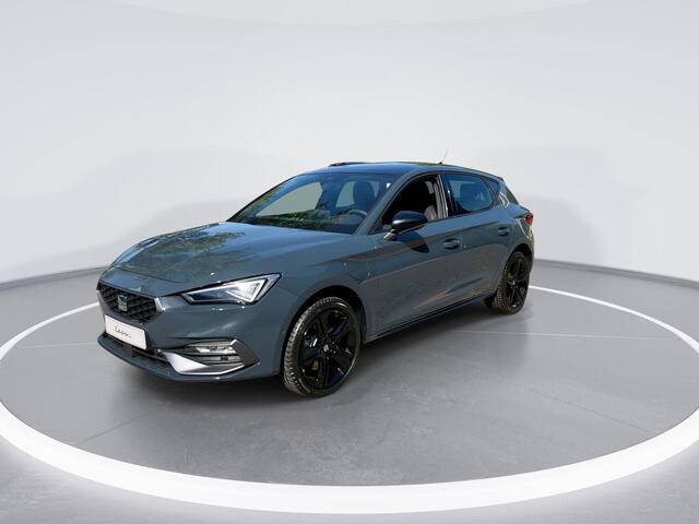 Seat LEON FR Business 1.5 TSI eHybrid 150kW / 204pk Hatchbac | 18'' Lichtmetalen Velgen | Panorama dak | Black Pakket |