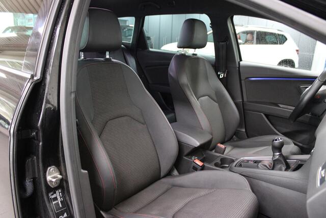 Seat LEON Sportstourer 1.5 TSI FR Business Intense / Stoelverwarming / Navi. / Afneembare trekhaak /