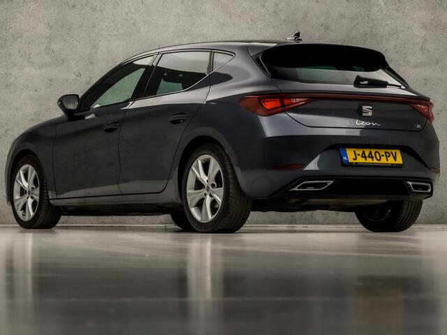 Seat LEON 1.0 TSI FR Sport (VIRTUAL COCKPIT, APPLE CARPLAY, GROOT NAVI, CAMERA, STUUR/STOELVERWARMING, SPORTSTOELEN, ADAPTIVE CRUISE, LED KOPLAMPEN, ZWART HEMEL, NIEUWSTAAAT)