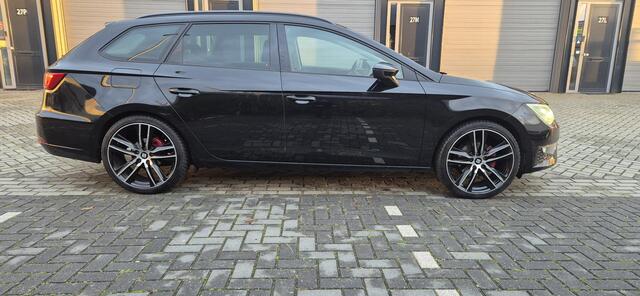 Seat LEON ST 1.4 EcoTSI FR PANORAMA/NAVI/CAMERA/CRUISE CONTROL/STOELVERWARMING