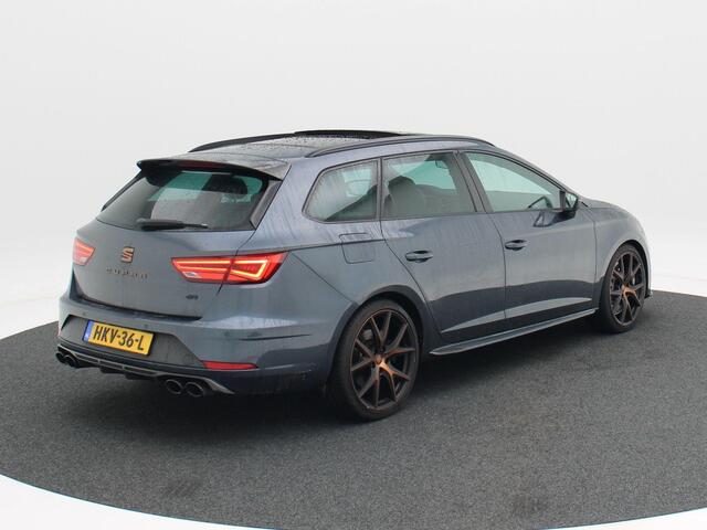 Seat LEON ST 2.0 TSi 300 Pk Automaat 4DRIVE CUPRA | Panoramadak | Bucket Seats | Camera | Stoelverwarming | 19 Inch | Beats Audio | 71.983 km!!